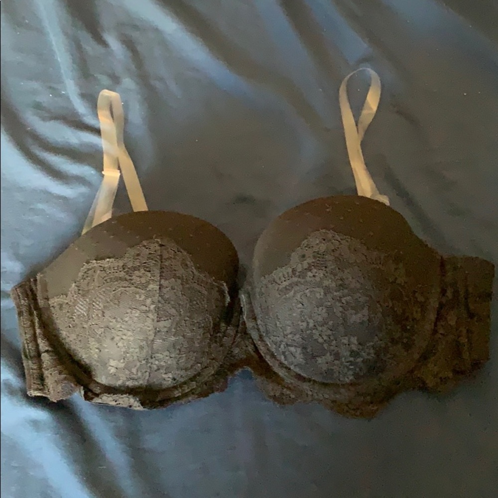 VS Black Strapless Bra